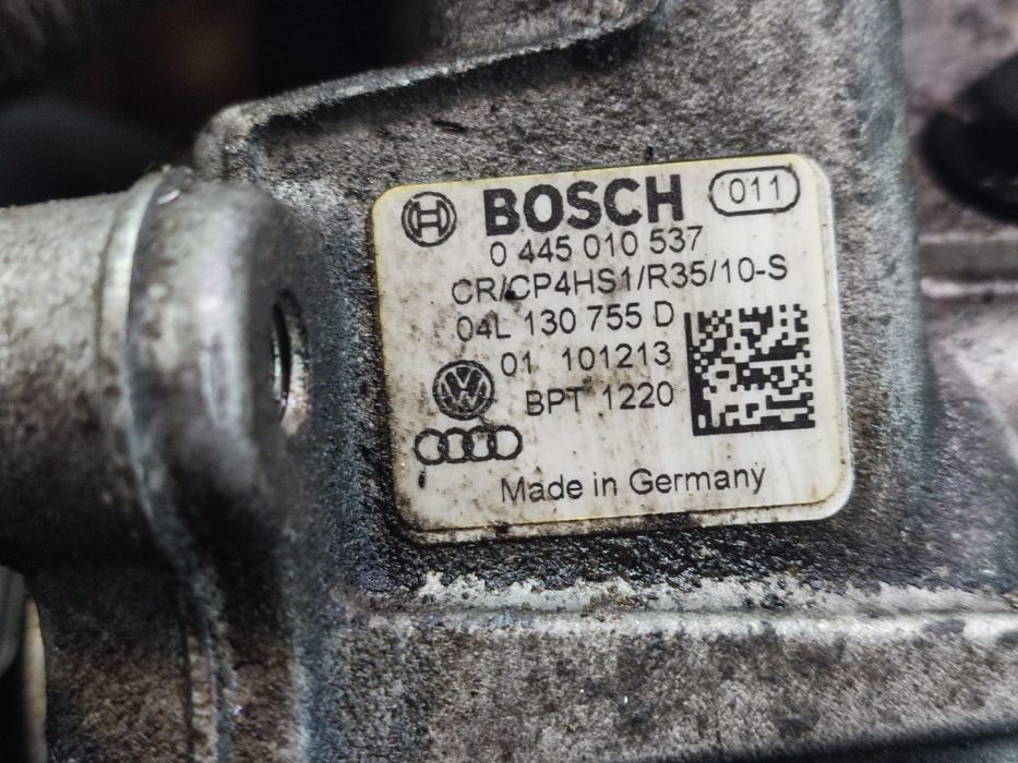 Pompa inalta presiune 04L130755D 1.6 tdi CLHA Volkswagen VW Golf 7 [2