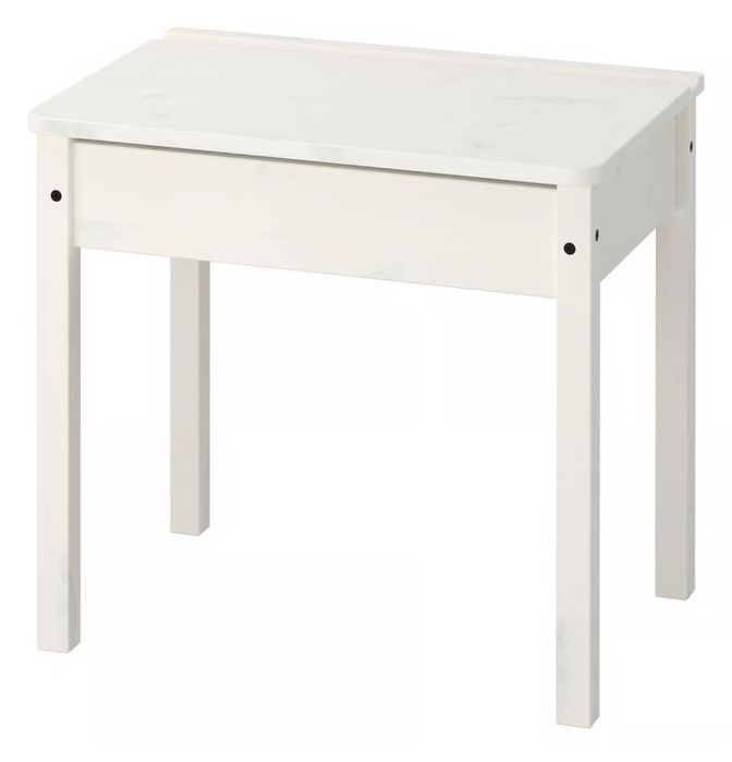 Pupitru și 2 scaune Ikea pt copii 3-7 ani