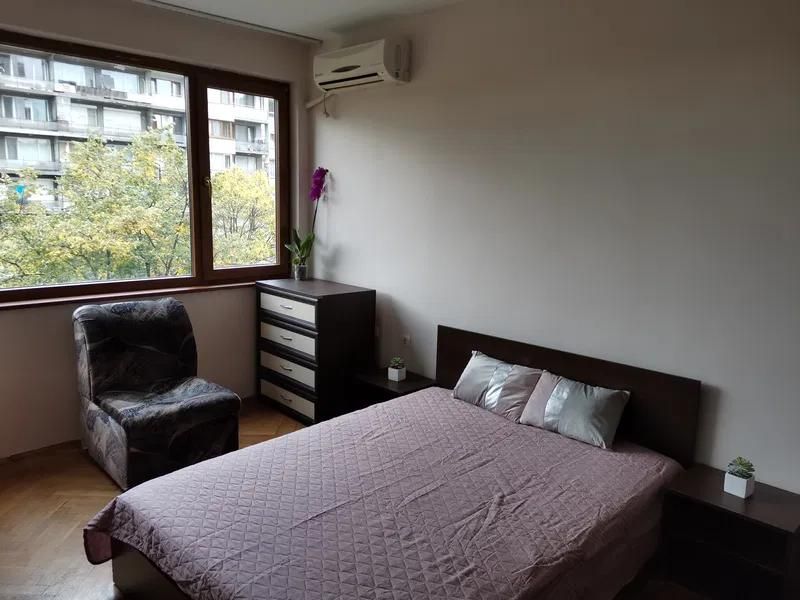 Дава се под наем Тристаен апартамент в Пловдив, Център - 91 кв.м за 500 € - Снимка #2