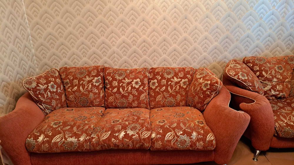 Продам Диван и кресло
