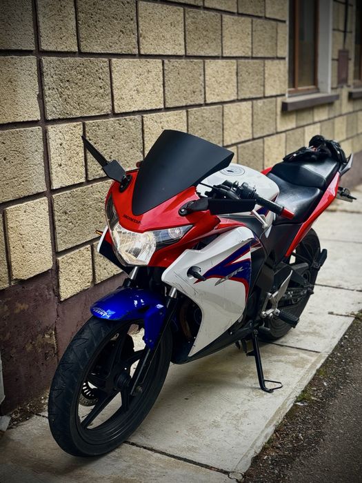 Moto Honda CBR 125R