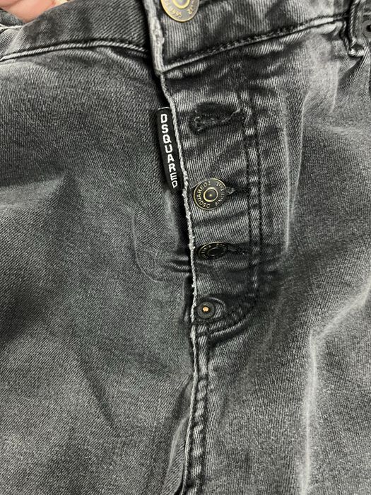 Мъжки дънки Dsquared и тениска Replay л