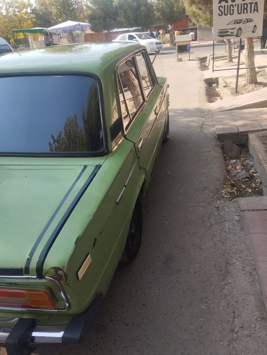 2106 vaz yashil rangda