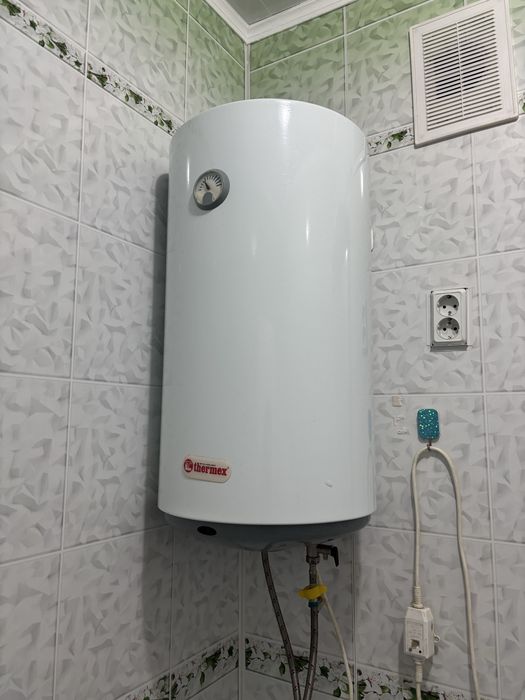Продам Аристон за 15000