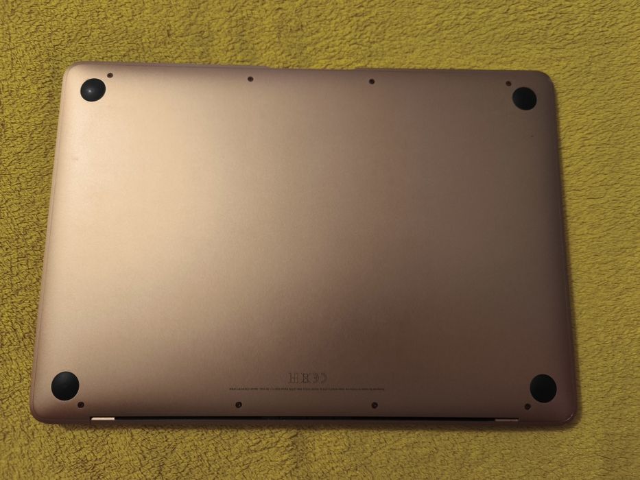 Macbook Retina 12 (2017) Core m3, 8GB, 256GB