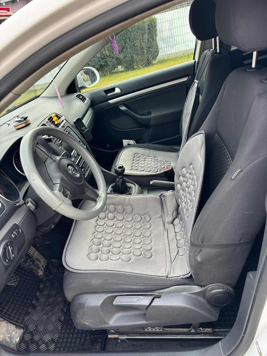 Vand Golf 6  An 2011 Km reali