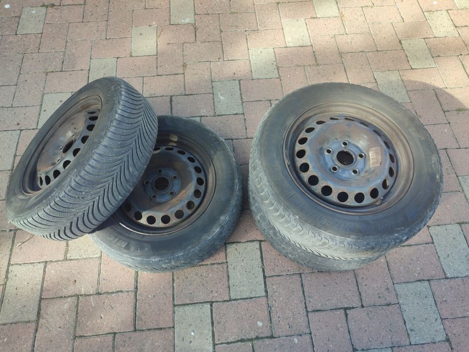 Anvelope și jante auto + capace de butuci  195/65/r15 VW Nu nou