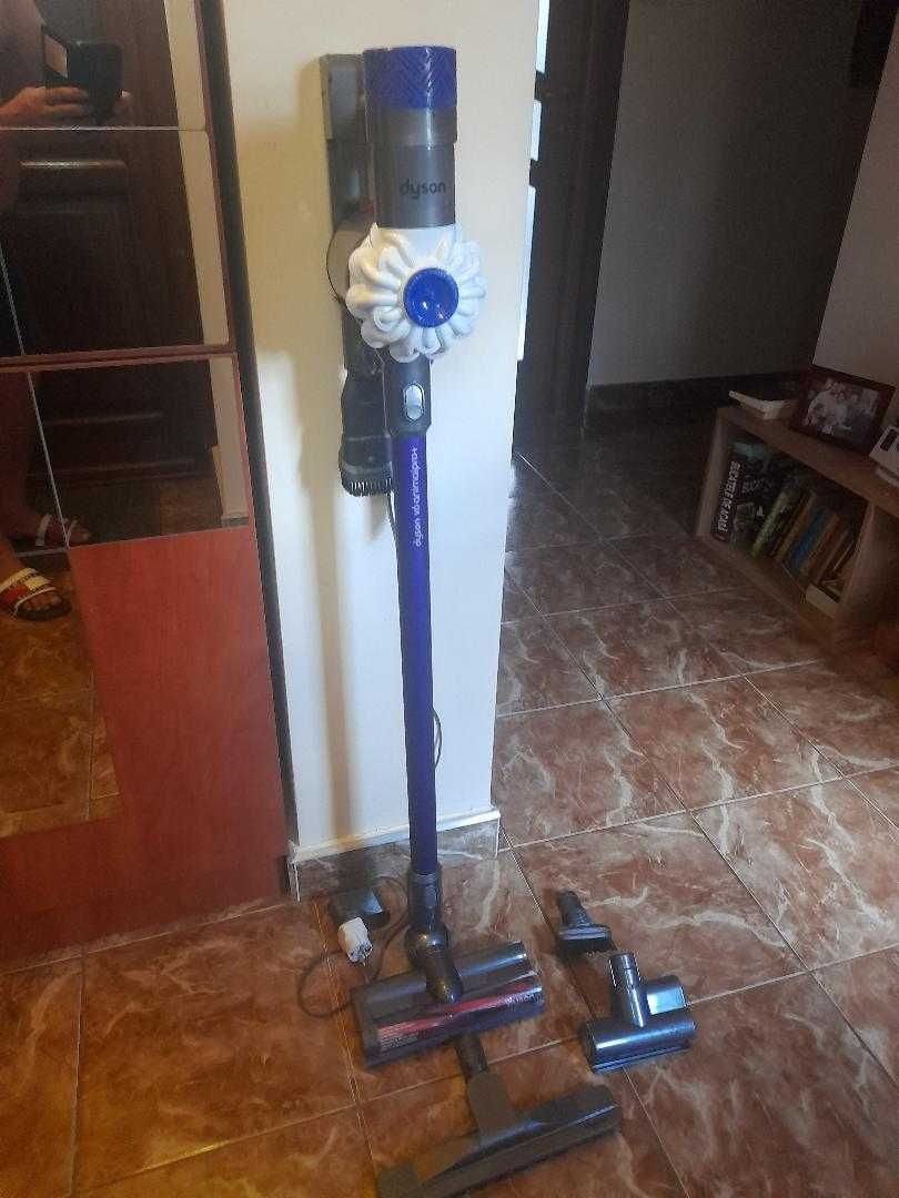 De vanzare aspirator Dyson V 6 Animalpro+