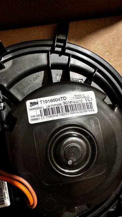 Перка за климатик на автомобил VW марка Valeo