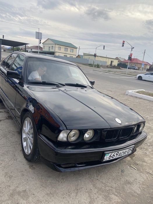 Бампер БМВ е34 е36 е38 Е39 пороги накладки Спойлер Мерс w124w240w190