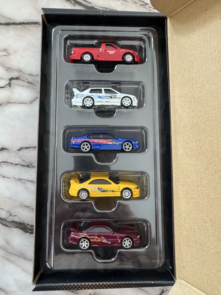 Hot wheels колички premium / mainline