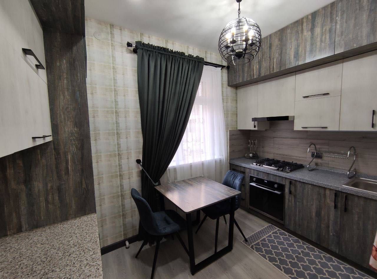 Dream House Продается 2 комнатная квартира ремонт 8-роддом Глинка