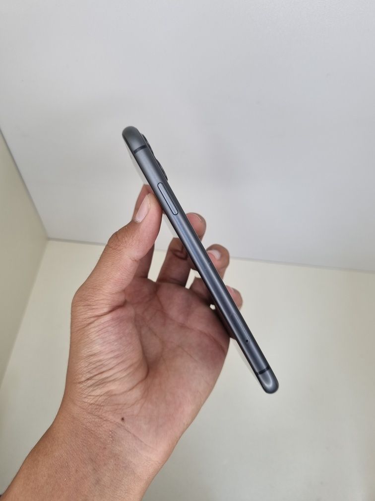 iPhone 11 128gb 85% RU/A region