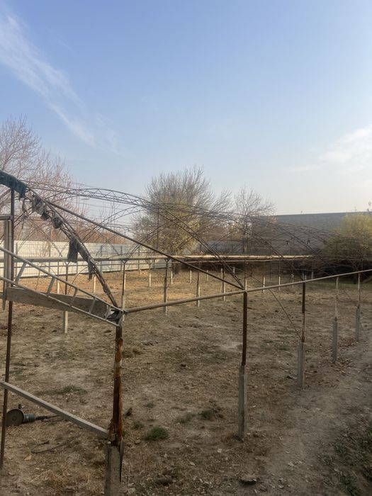 Tayyor issiqxona sotiladi