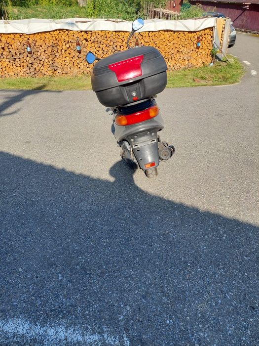 Vând scuter Yamaha cygnus