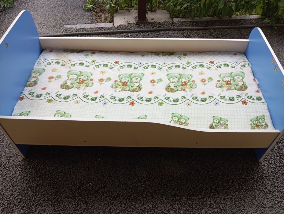 Продам десткую кровать