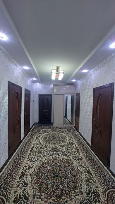 Kvartira sotiladi 3 xonali  93m2