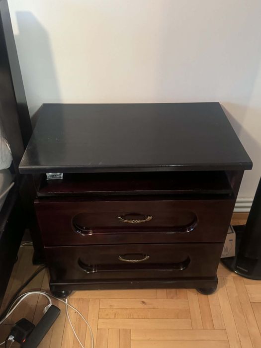 Anunț Vânzare Set Mobilă din Lemn Masiv