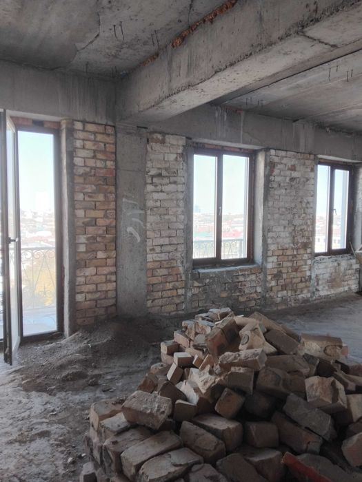 Продаётся две 2х уровневые квартиры в новостройке 
на  Паркенском.