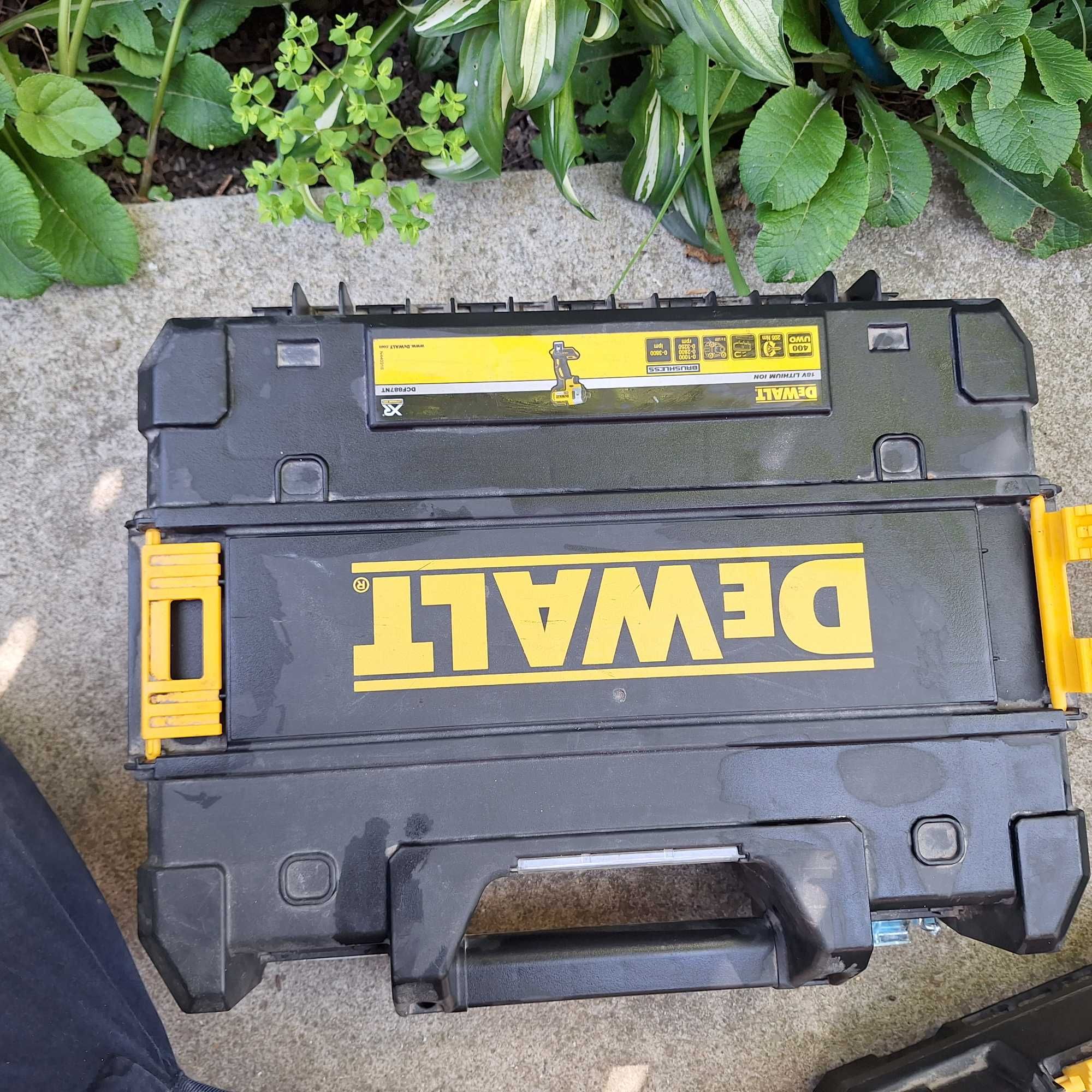Cutii depozitare dewalt