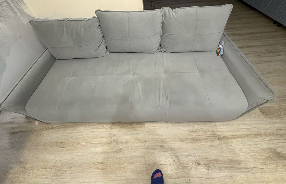 Vand canapea extensibila, plus spatiu de depozitarefacuta la comanda!