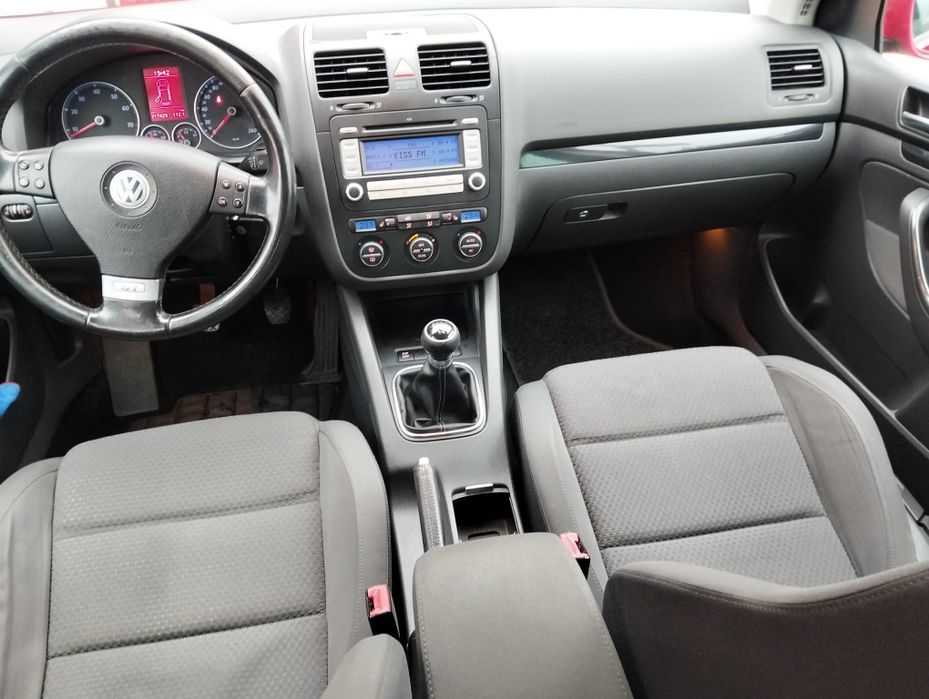 Vând golf 5GT 14 TSI