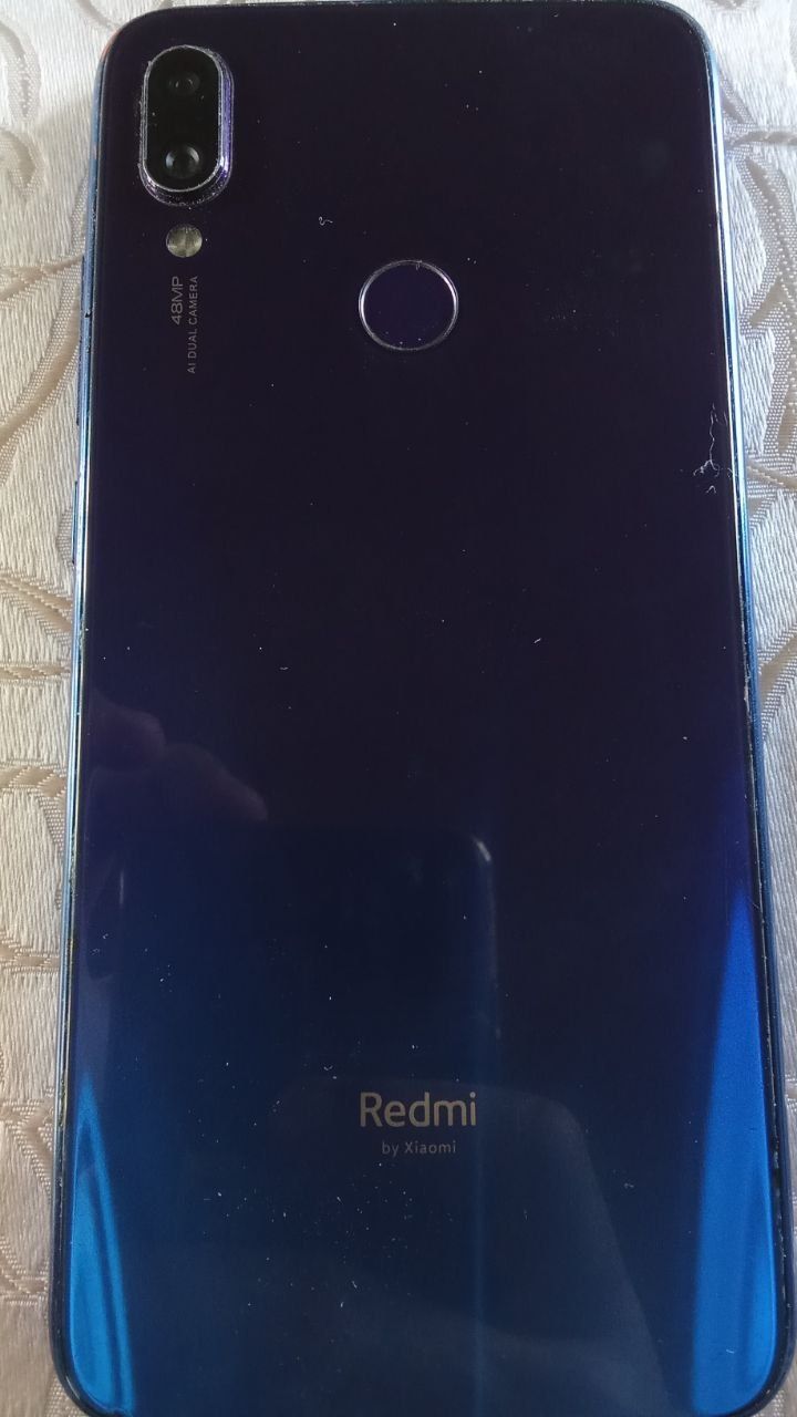 Redmi Note 7 blue