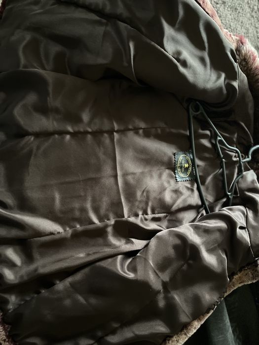 Vand haina blana naturala cu gluga