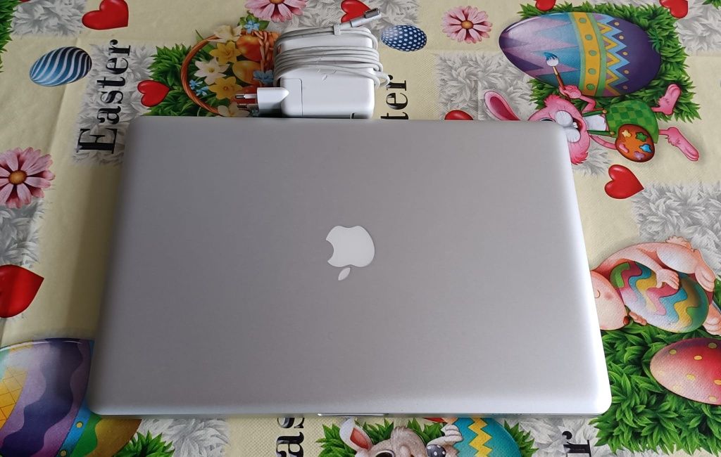Laptop MacBook Pro A1286 i7