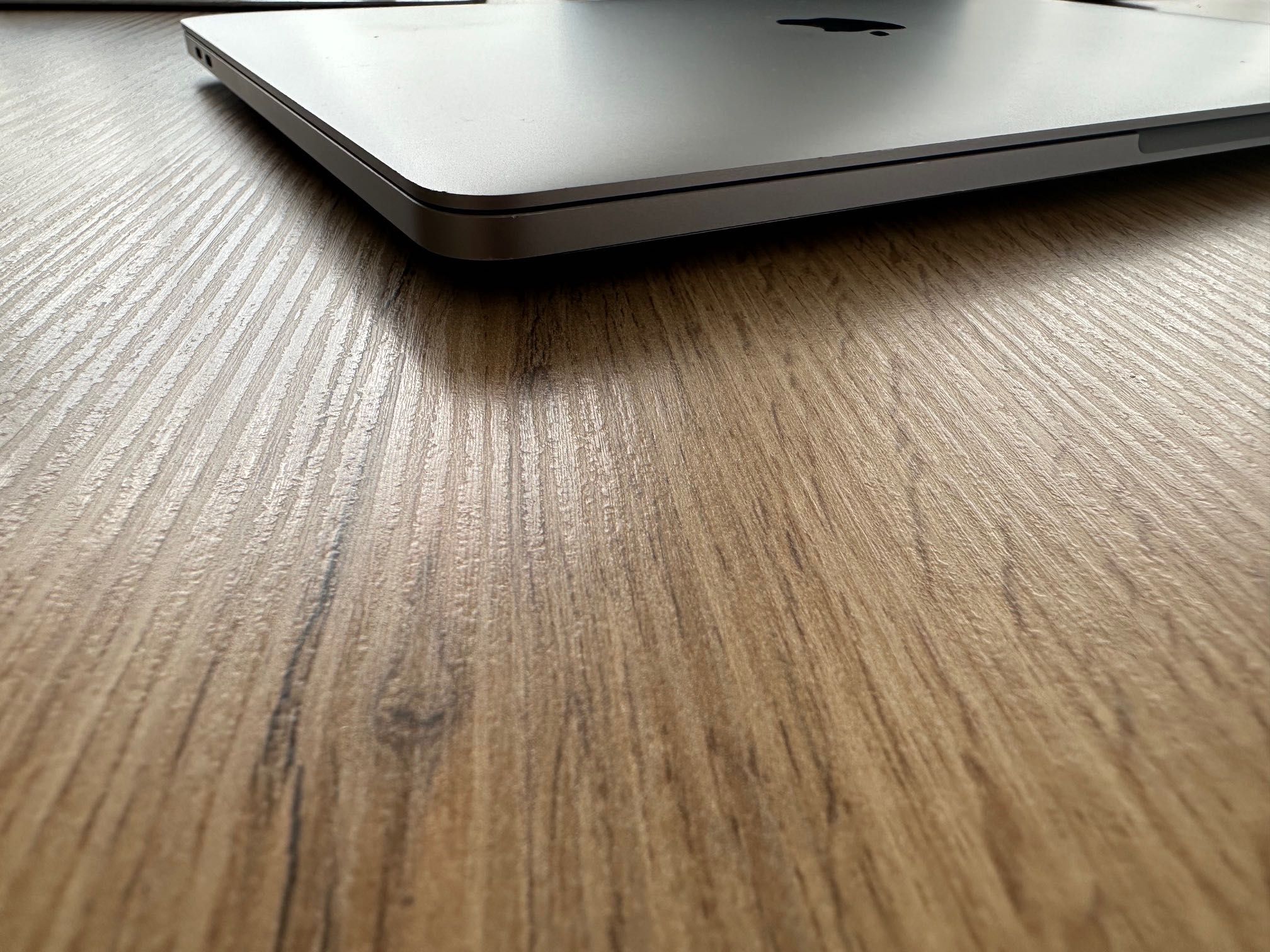MacBook Pro 13" M2 Chip 8-Core CPU, 10-Core GPU, 8 RAM, 256GB SSD