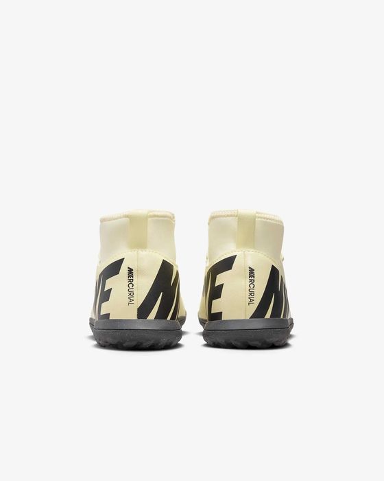Оригинални стоножки на Nike Jr. Mercurial Superfly 9 Club! 33.50 номер