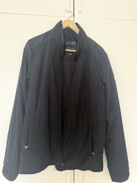 Продам куртку Armani Exchange