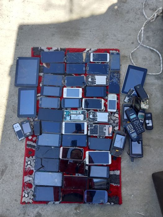 Vind telefoane reciclare