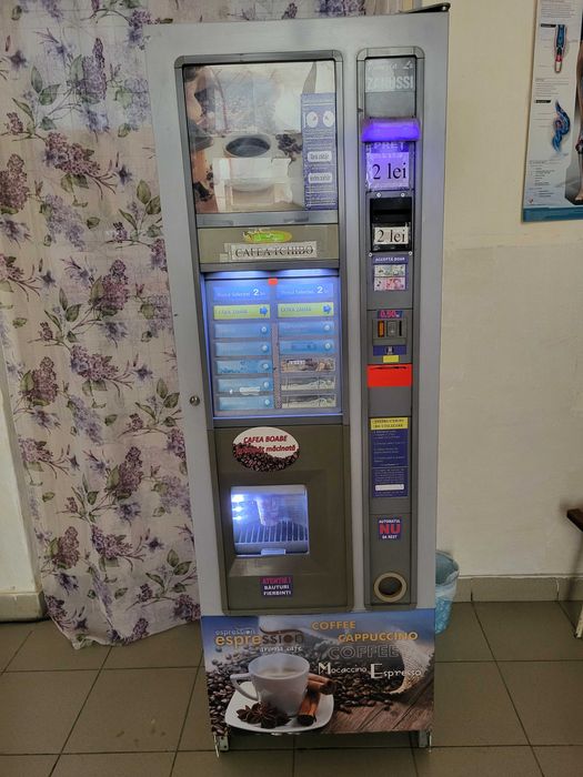 Vând automat de cafea Zanussi