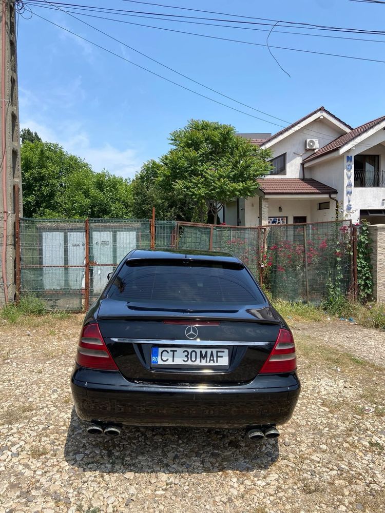 Vand Mercedes E220