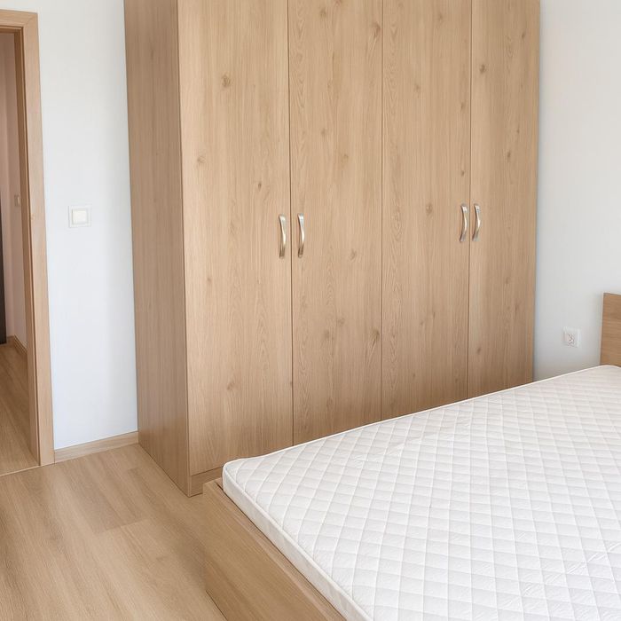 Двустаен апартамент в жк. Христо Смирненски