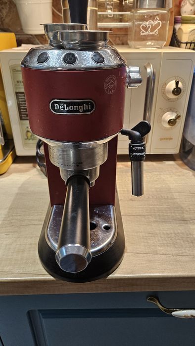 Vand Expresor Delonghi