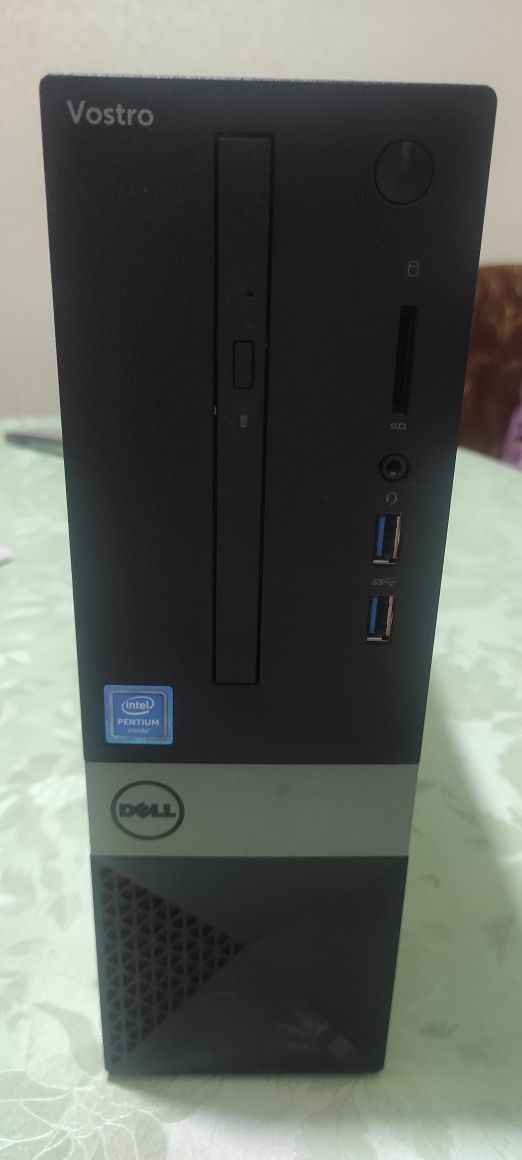 Настолен компютър Dell Vostro 3250 SFF