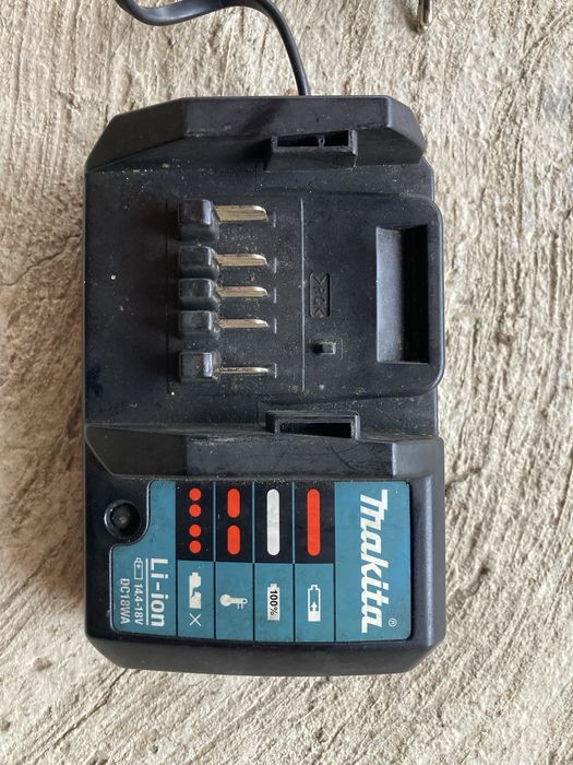 Alimentator Incarcator Makita DC 18WA 14,4v-18v 1,7A