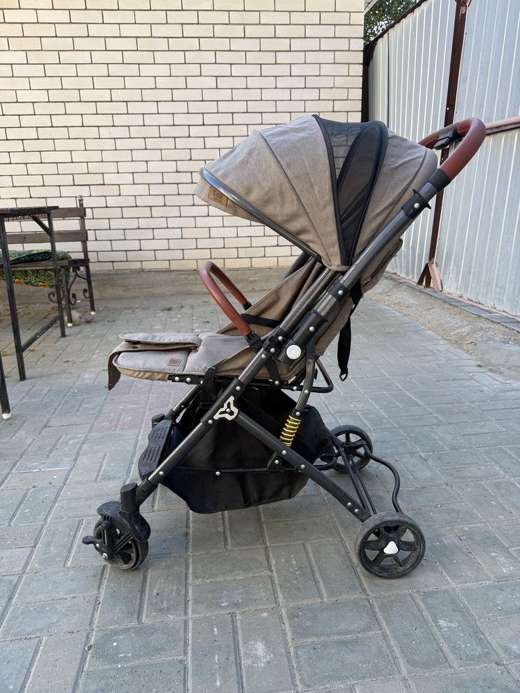 Продам коляску детскую