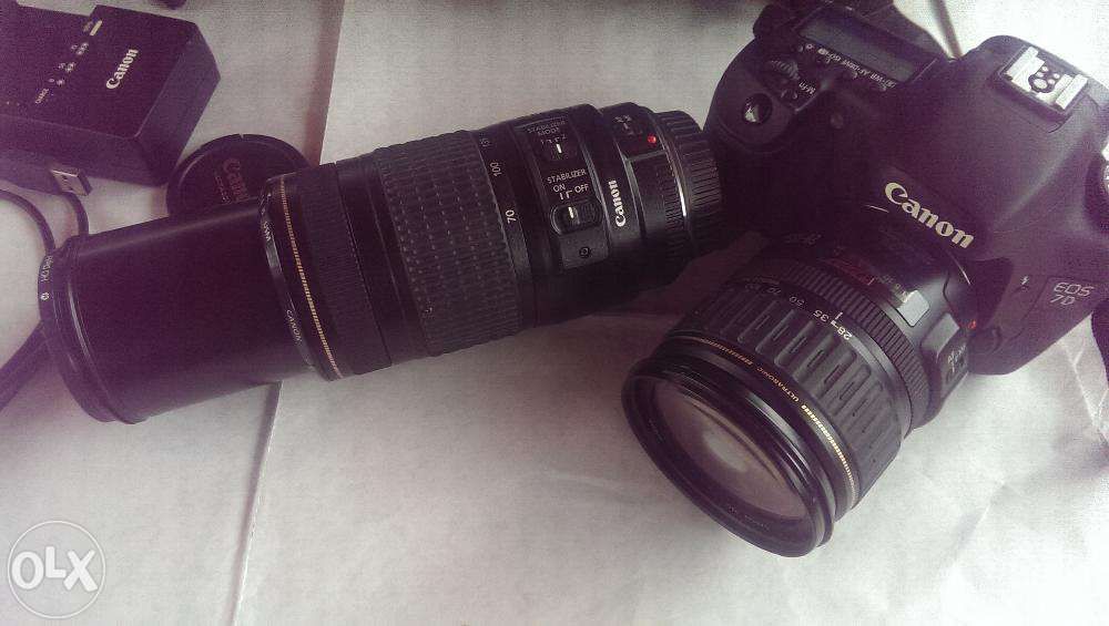 Canon.EOS 7D full HD 4800 kadre cu 2 obiectivesi grip