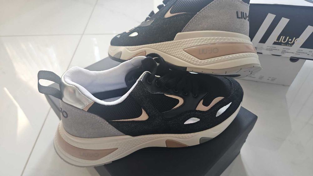 Оригинални маркови обувки