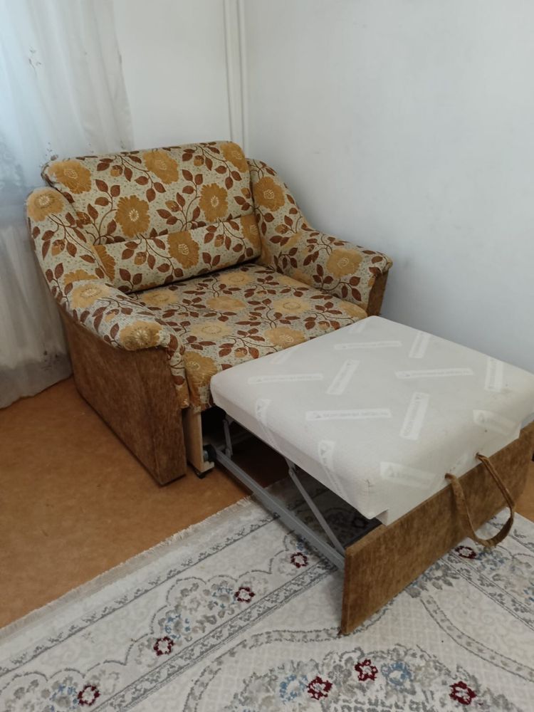 Продам кресло-кровать 20 тыс, торг уместен