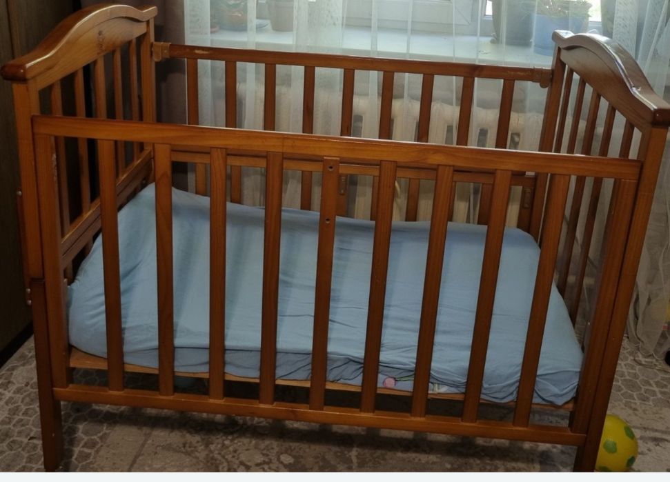 Отдам даром детскую кровать