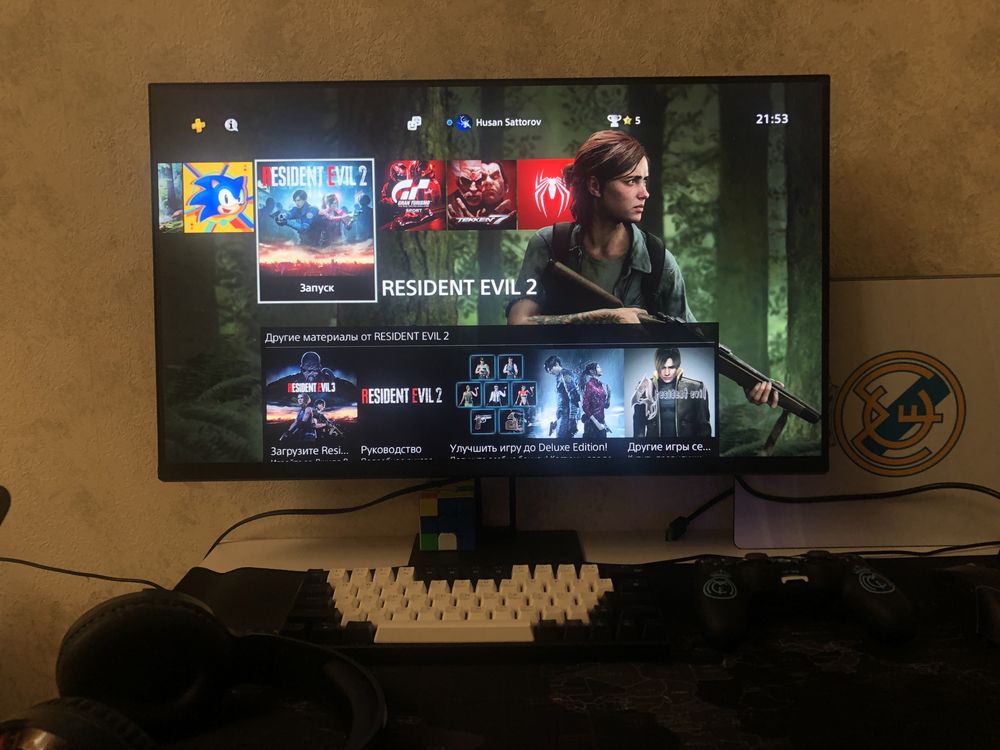 Play Station 4 Slim 1 tb + 2 ta jostik