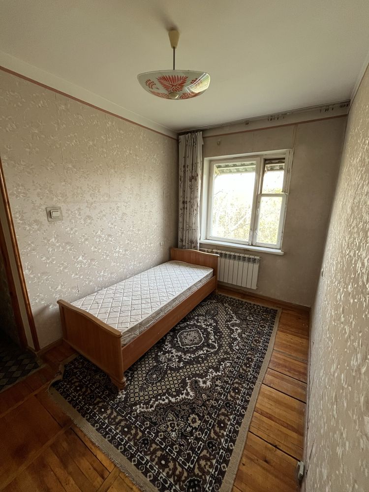Продается 3-х комнатная квартира 3/4/5 в центре по ул. Садыка Азимова