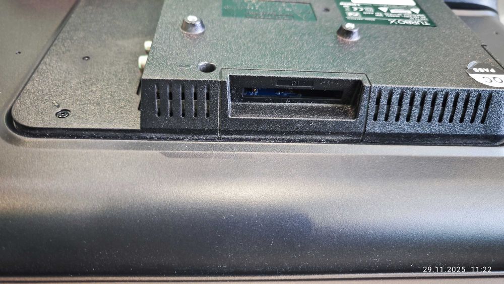 Телевизор/ монитор 24 инча