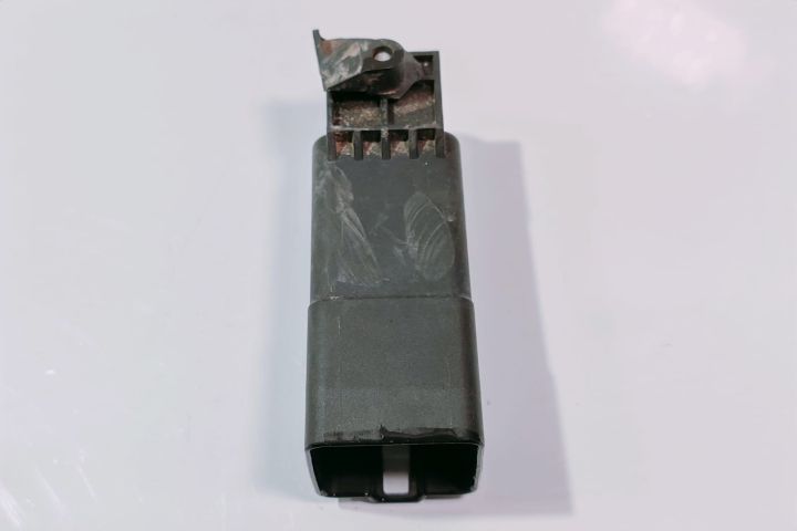 Releu  bujii 038907281D Skoda Octavia a 2-a generatie seria