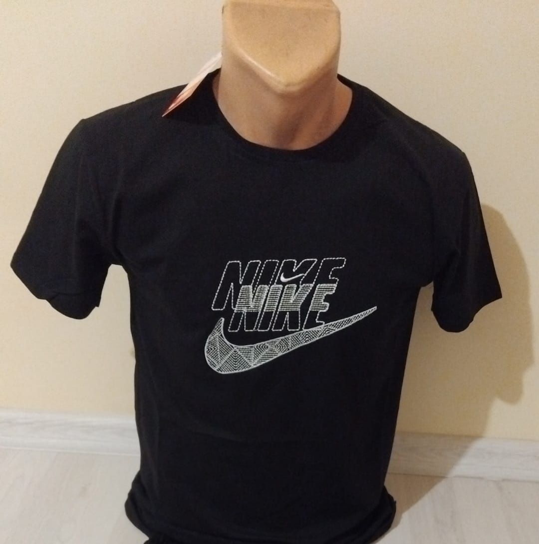 Tricou barbati Nike nou!