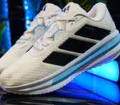 Дамски маратонки Adidas Ures